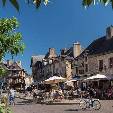 Duplex Plein Centre Ville 10B Malestroit Luaran gambar