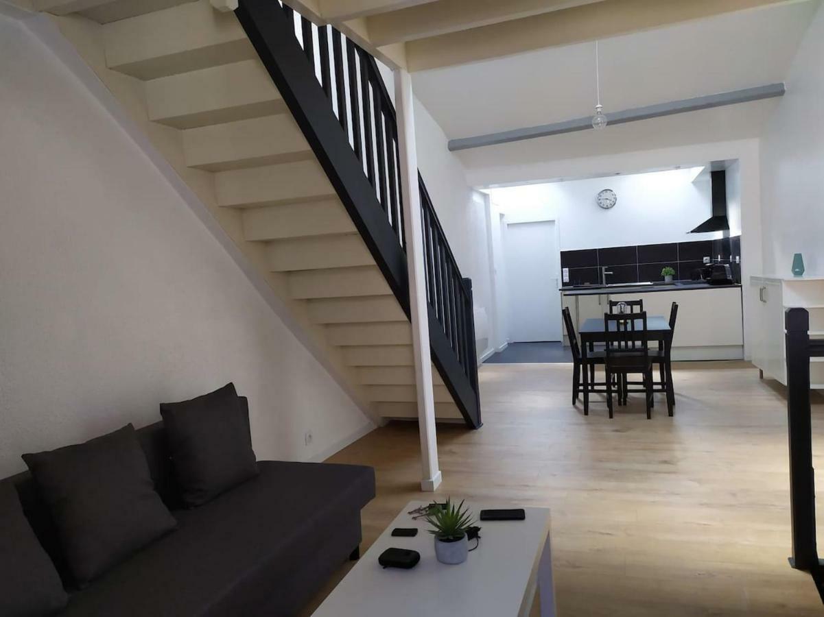 Duplex Plein Centre Ville 10B Malestroit Luaran gambar